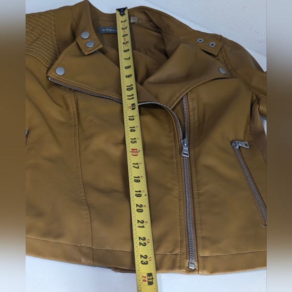 Bagatelle Women's Mustard Yellow Faux Leather Moto Jacket Size M EUC - Picture 12 of 15